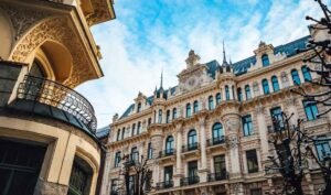 Read more about the article Best Hotels in Le Marais, Paris: 10 Stays by Budget, Location, and Traveler Type
